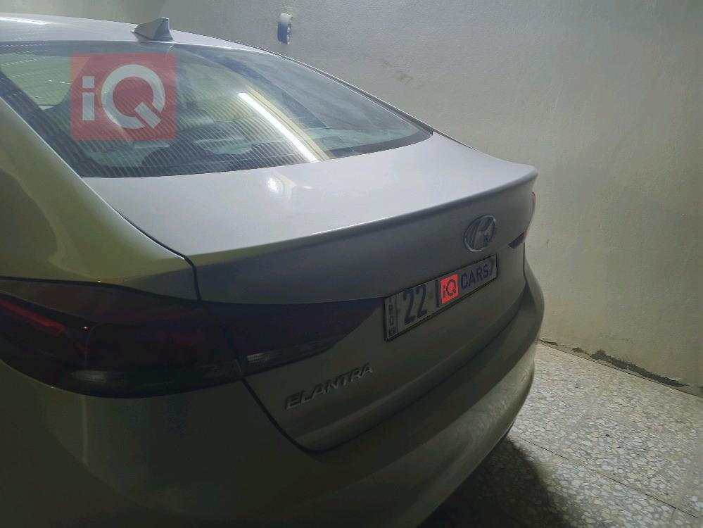 هيونداي النترا